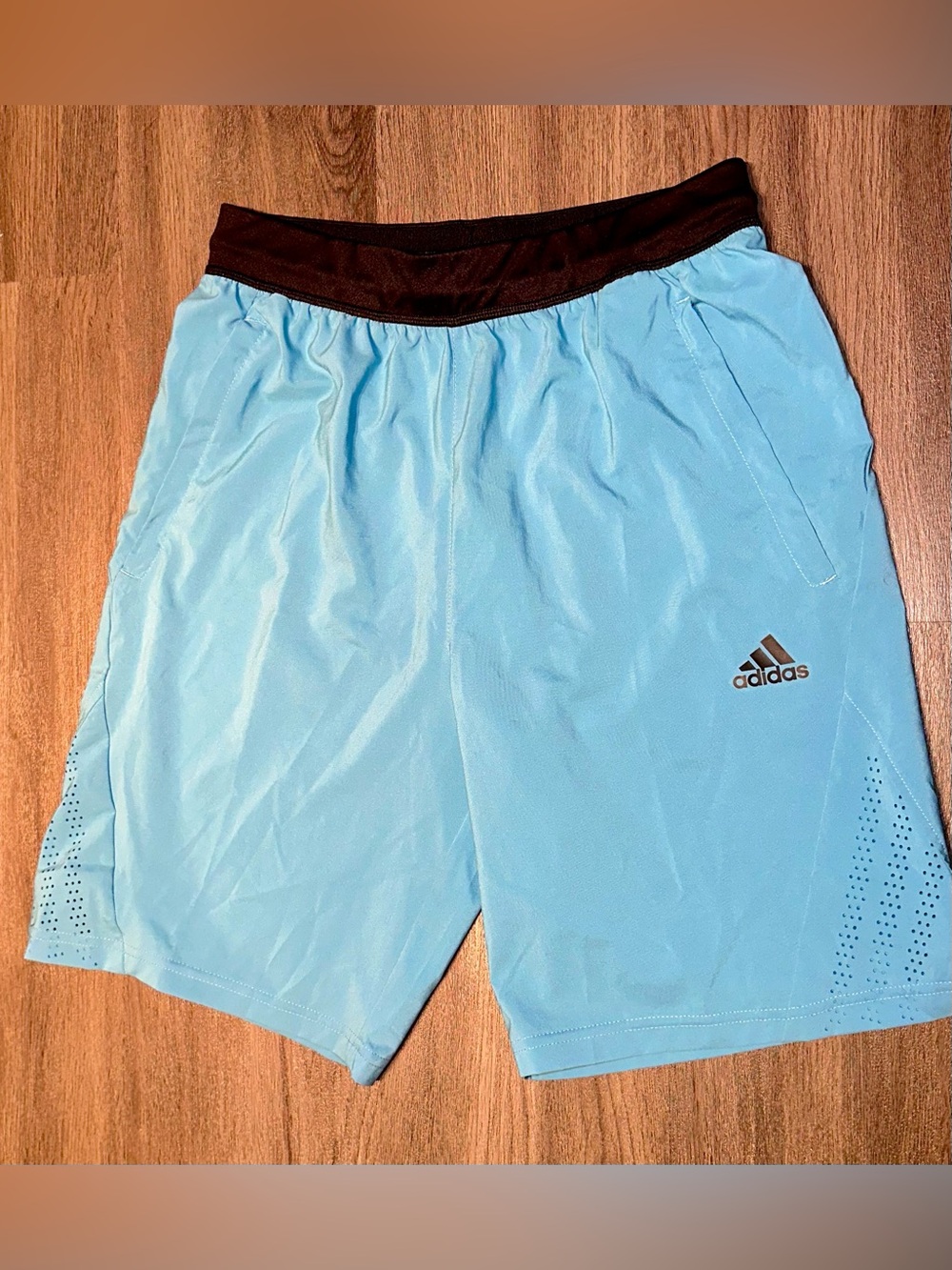 NWT Adidas AeroReady Training Short - M Axis Woven Style - Hazy Blue Small Men’s